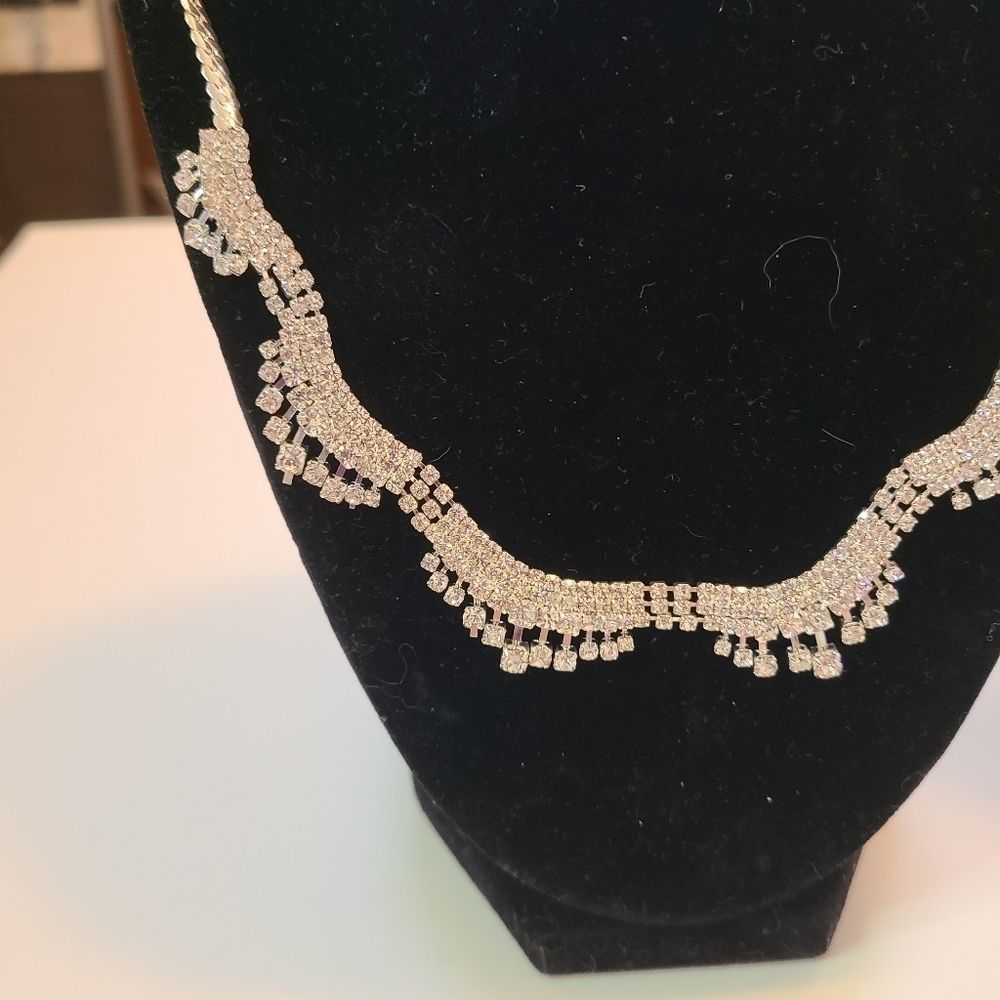 Wedding Necklace and Earrings with Rhinestones Costume Jewelry - Picture 8 of 11